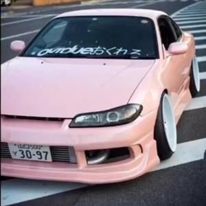 Meet your Posher, Emmanuel